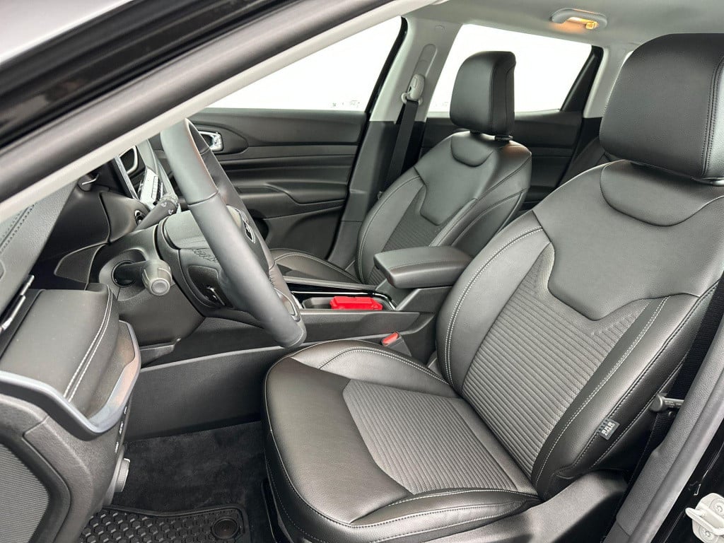 Jeep Compass 4xe 190pk plug-in hybrid electric altitude | achteruitrijcamer