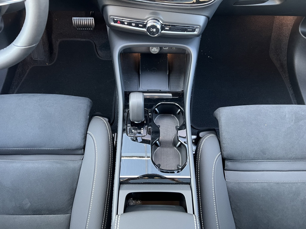 Volvo C40 recharge extended range plus 82kw-panodak| camera| adap.cruise