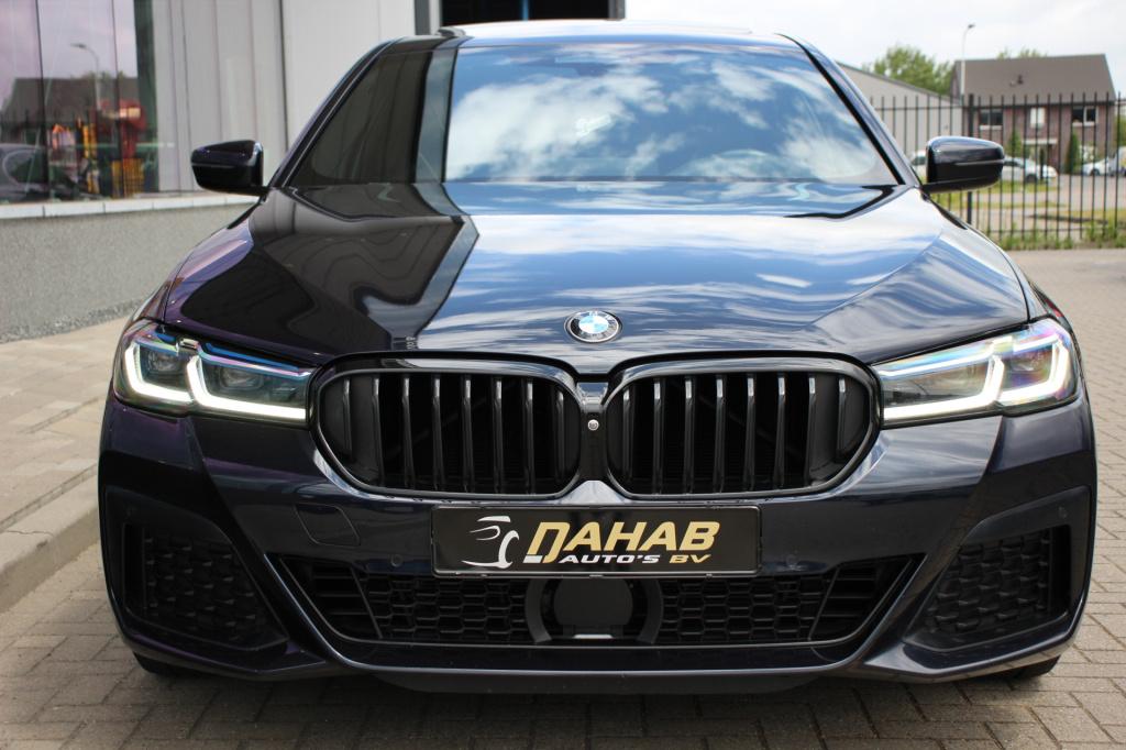 BMW 5 Serie 545e xdrive m-sport | schuifdak | 360 | head up | acc | el.trek