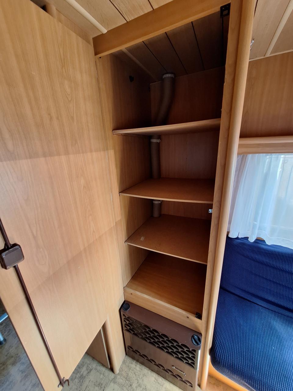Caravan Dethleffs Rally Nomad 370  compacte 4-persoons caravan