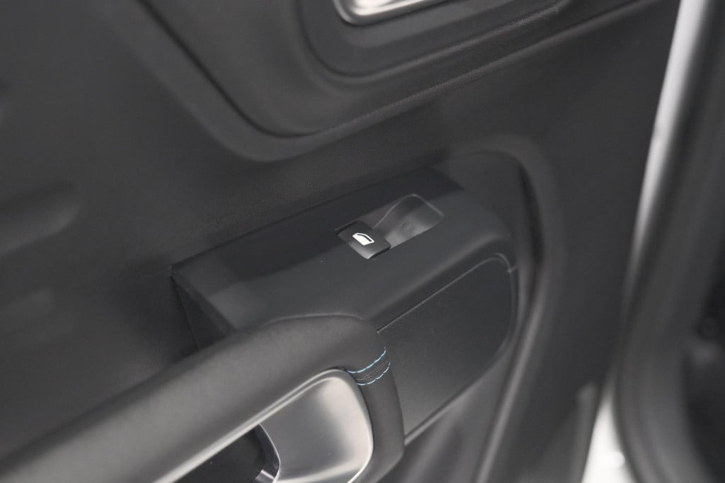 Citroen C5 Aircross 1.2 hybrid 136 e-dcs7 plus | camera | navigatie | parke