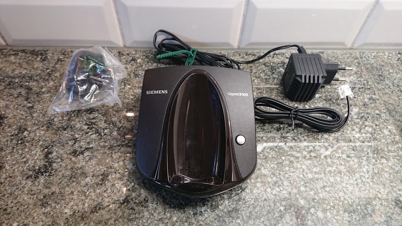 Siemens Gigaset S100 basisstation met daarbij 2 handsets S1.
