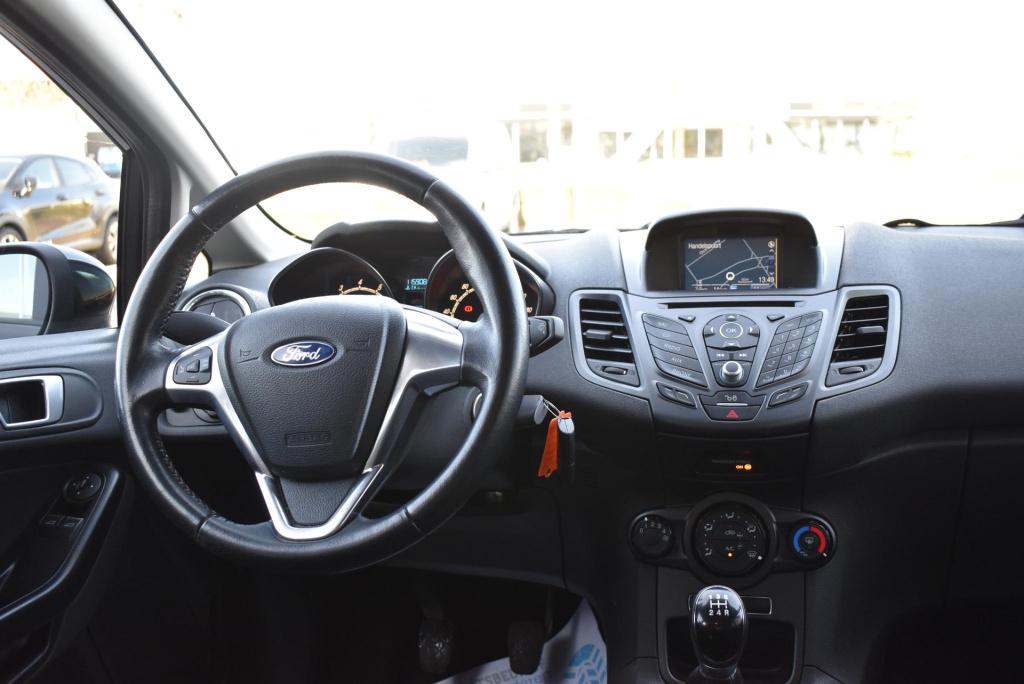 Ford Fiesta 1.0 style | incl. nieuwe distributieriem | airco | navigatie | 