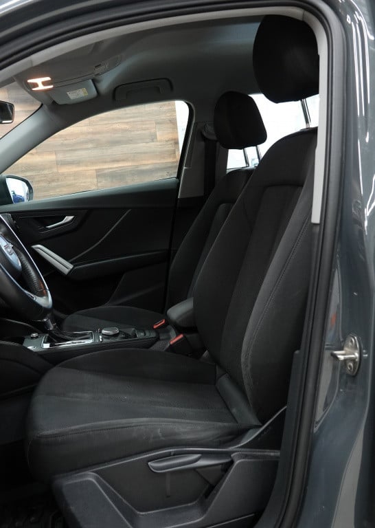 Audi Q2 1.0 tfsi | pdc | airco | 20" |