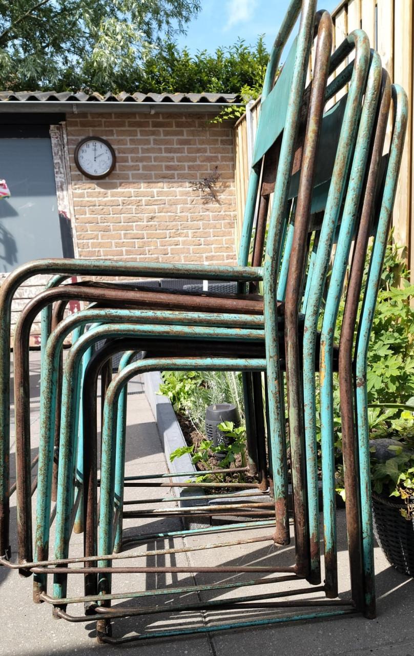 Vintage industriële stoeltjes