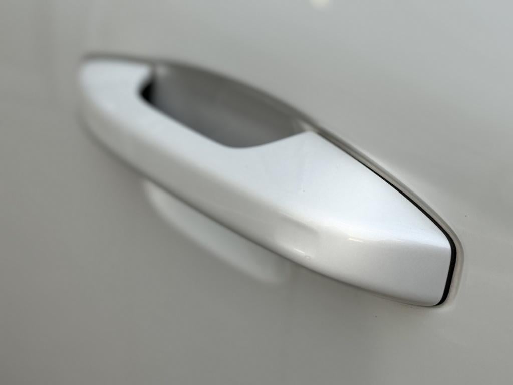 Volvo XC40 t5 262pk recharge ultimate dark| full options !!