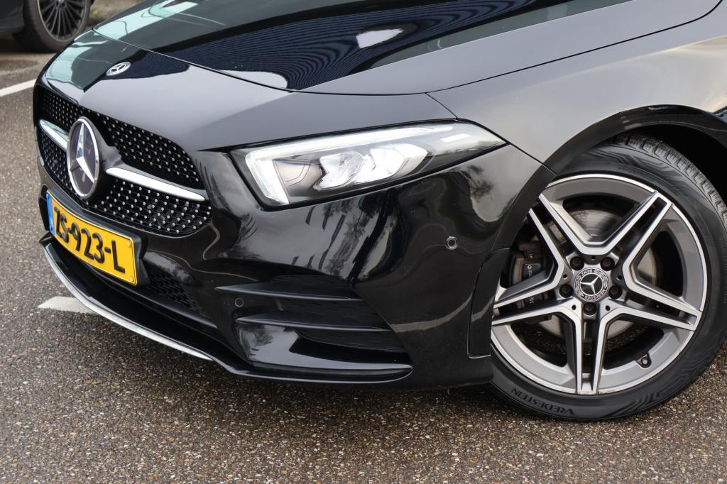 Mercedes-Benz A-Klasse 180 business solution amg i btw i automaat i camera 