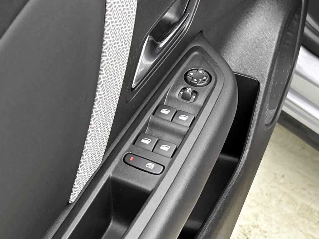 Citroen C4 130 pk feel edition | rijklaar | camera | comfort seats | naviga