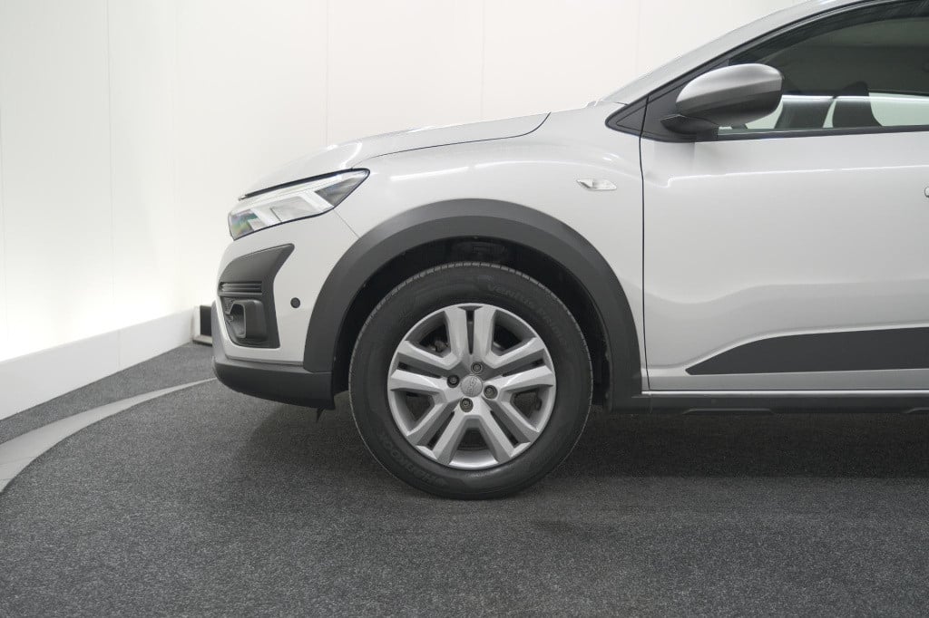 Dacia Sandero Stepway tce 90 expression | camera | dodehoekdetectie | navig