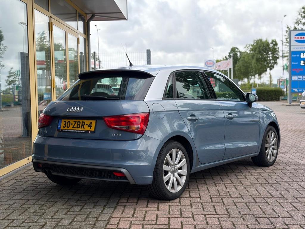 Audi A1 Sportback 1.4 tfsi connect | s-line | automaat