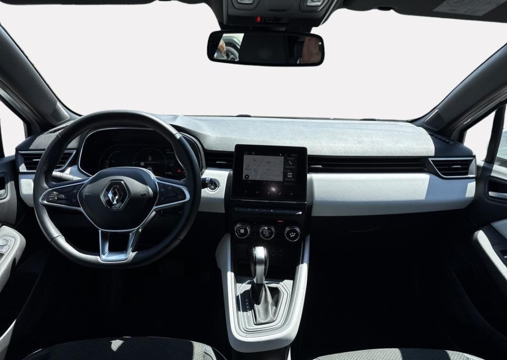 Renault Clio 1.6 e-tech hybrid 140 intens