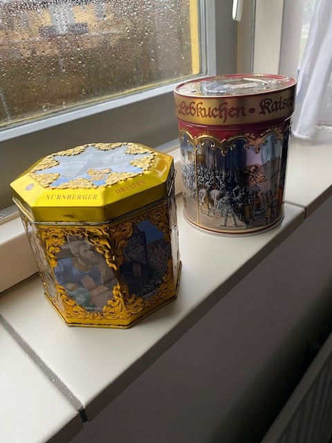 2 originele Duitse Lebkuchen blikken