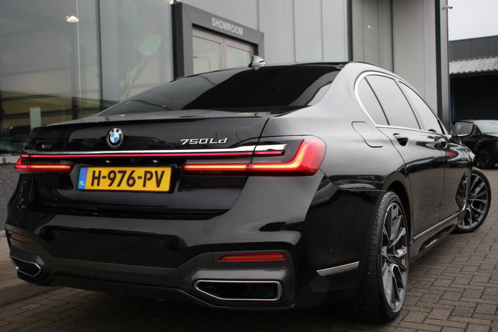 BMW 7 Serie 750ld xdrive high executive | vol opties! | m-sport | np: €200.