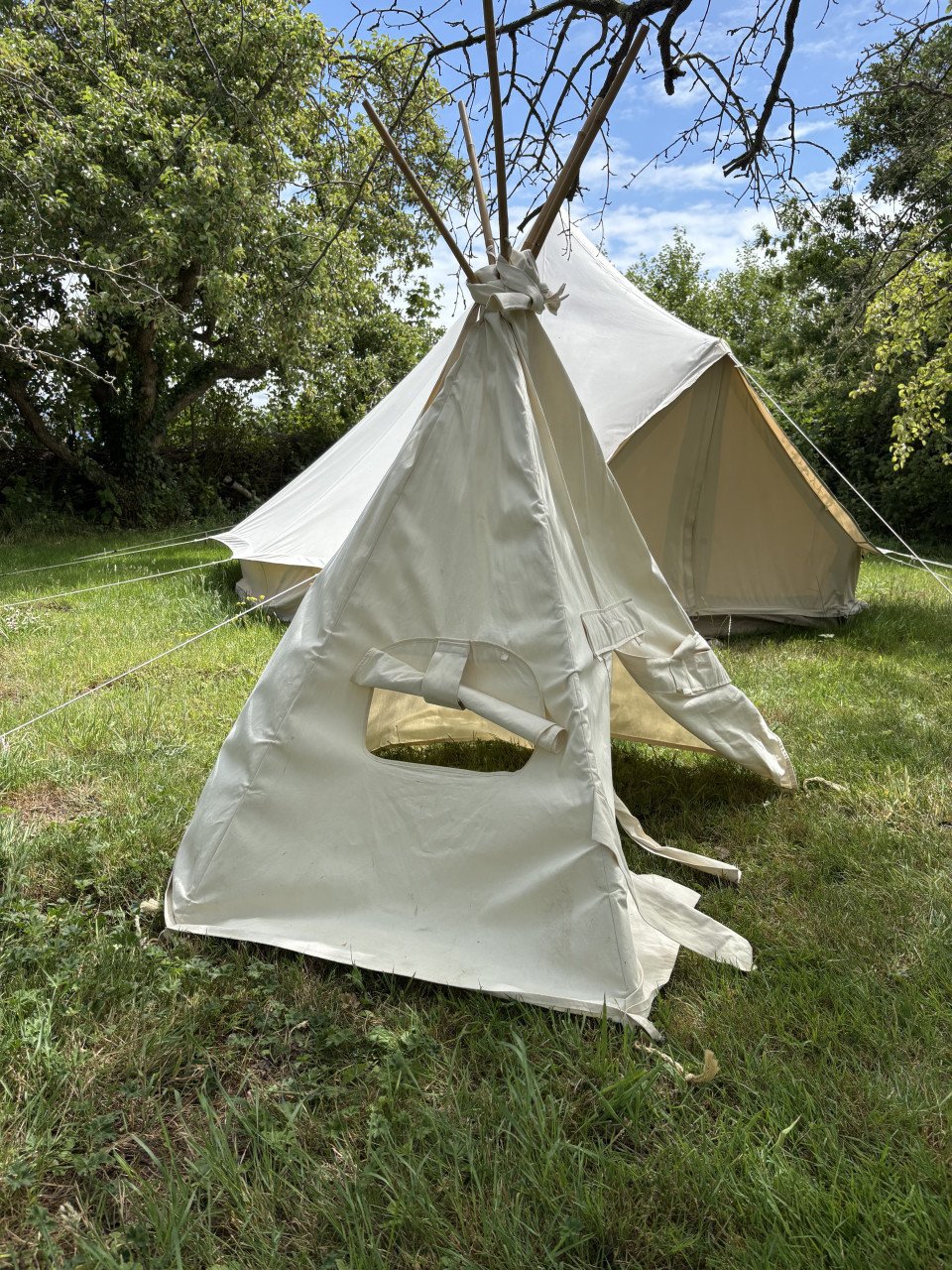 Handgemaakte tipi, katoen dik tentdoek, met raampje