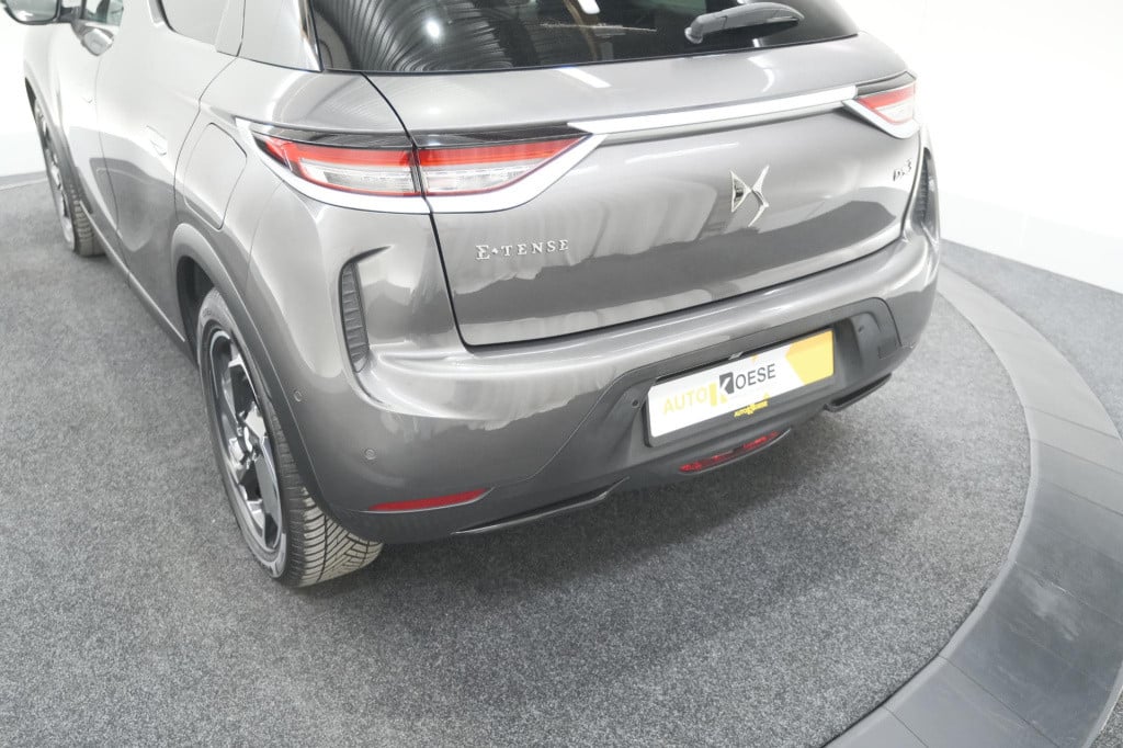 Ds Ds 3 crossback 50 kwh e-tense so chic | camera | dodehoekdetectie | head