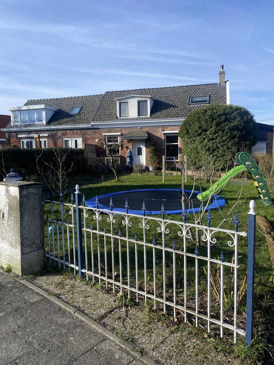 Smeedijzeren sierhek 10 meter met poort