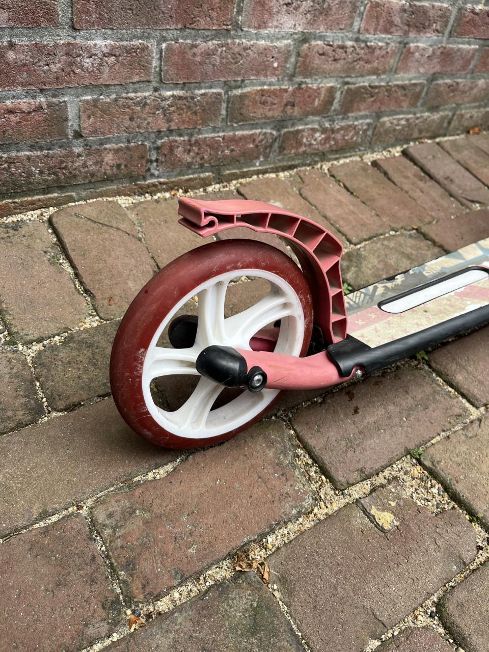 Roze step voor kinderen
