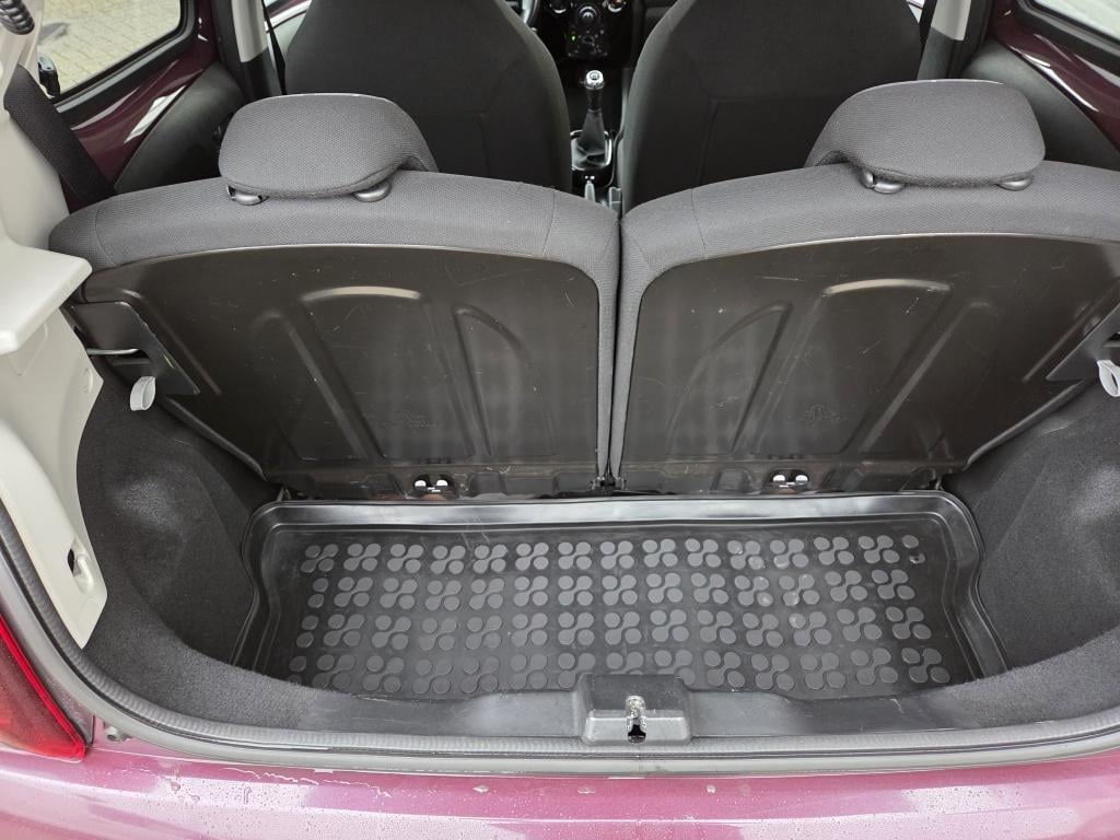 Peugeot 108 1.2 puretech 82 pk allure | lm velgen | getint glas | smartphon