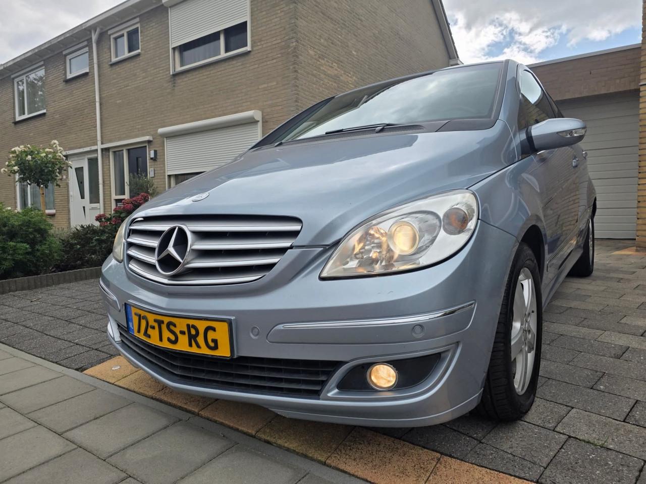 Tekoop zeer mooie Mercedes B.Klasse 200 Turbo Automaat