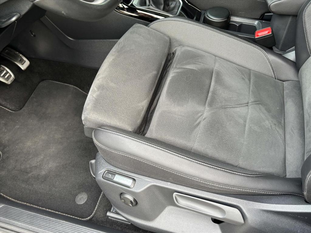 Volkswagen T-roc 1.0 tsi 110pk r-line| ergo active stoel| navi|camera| rijk