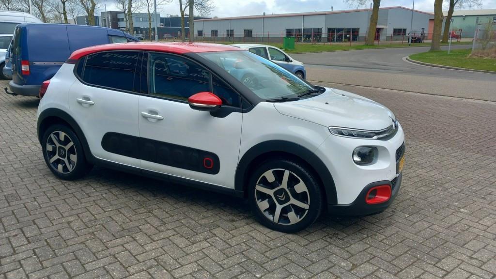 Citroen C3 1.2 PureTech Shine 5drs bj:2016 airco lm-velgen apk 2027