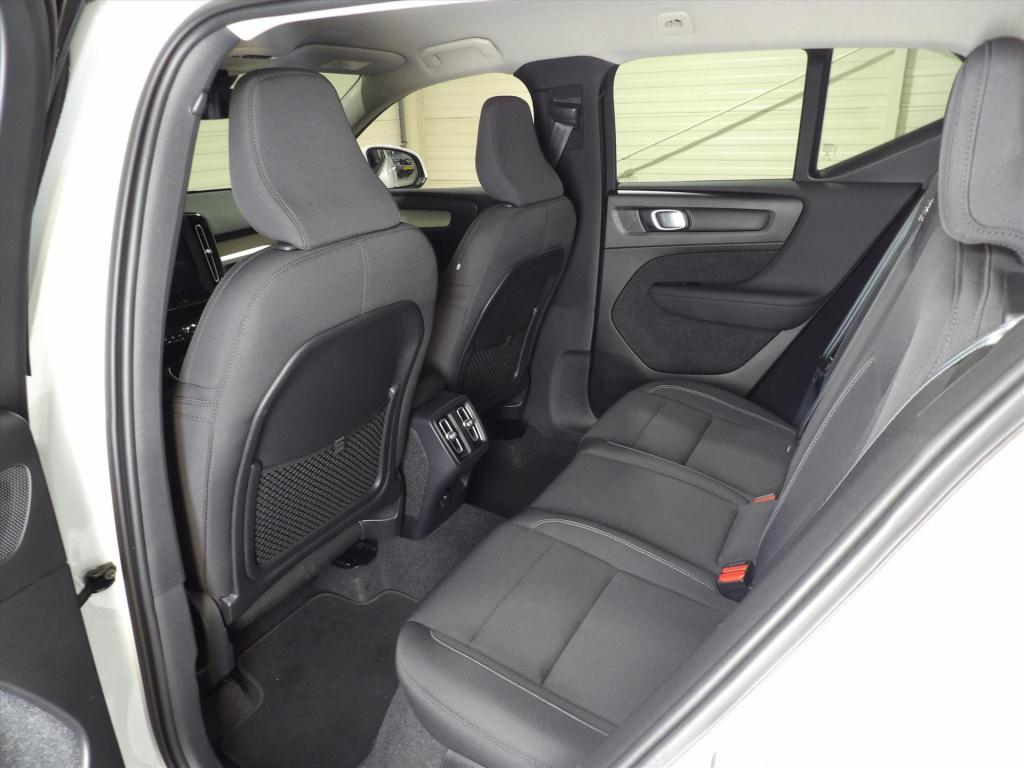 Volvo XC40 t3 163pk geartronic momentum pro