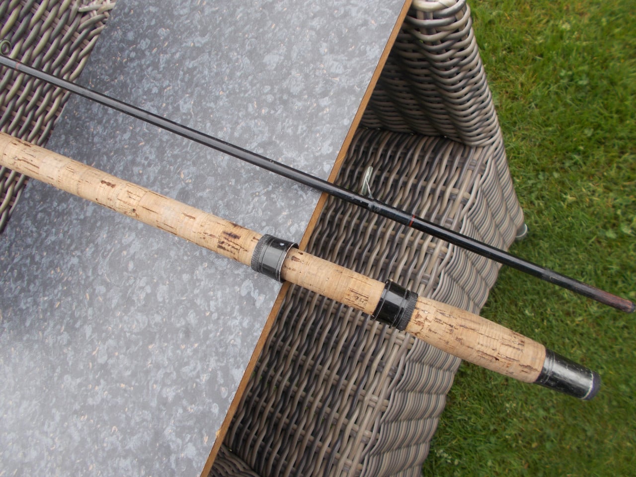 Snoekbaarshengel, tweedelig , lengte 240 cm
