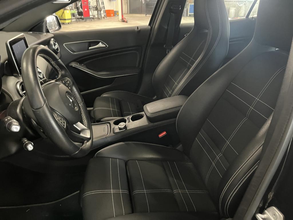 Mercedes-Benz Gla-klasse 180 ambition automaat