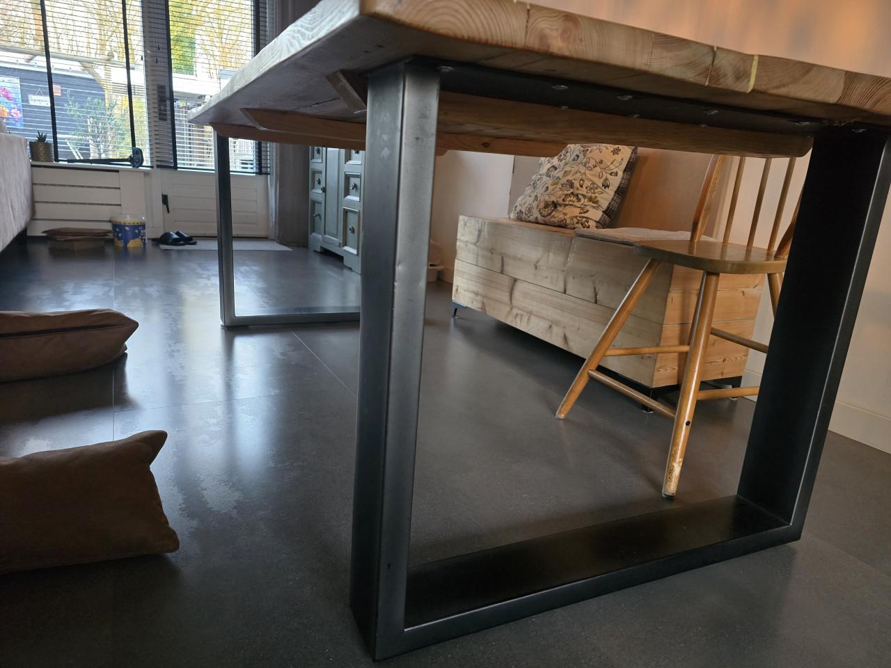 Set stalen u-poten te koop.