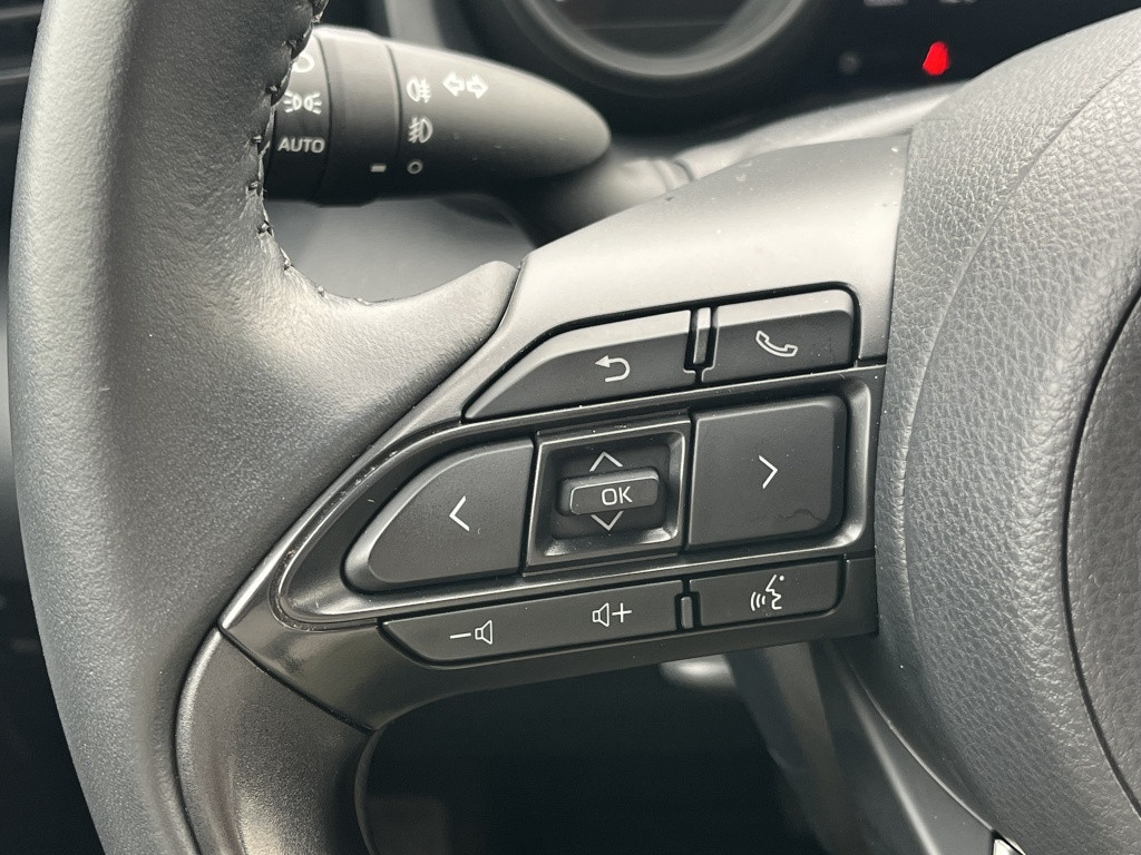 Toyota Yaris | net binnen | 1.5 hyb. dynamic | camera | apple carplay |