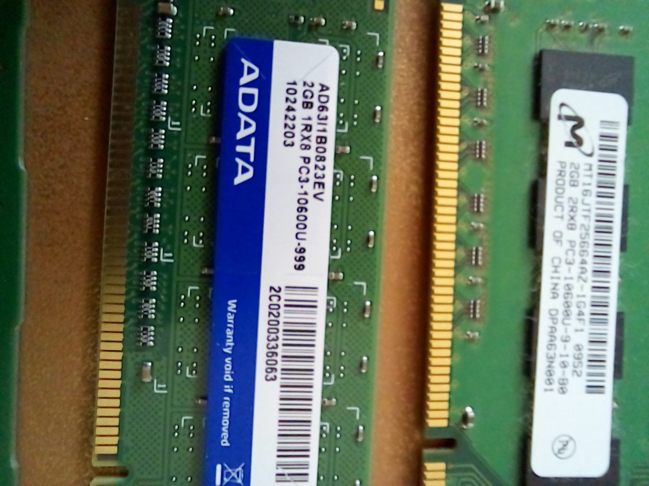 Ram bankjes: 5 x 2 GB - DDR3/PC3 10600u 2R8 voor desktop.