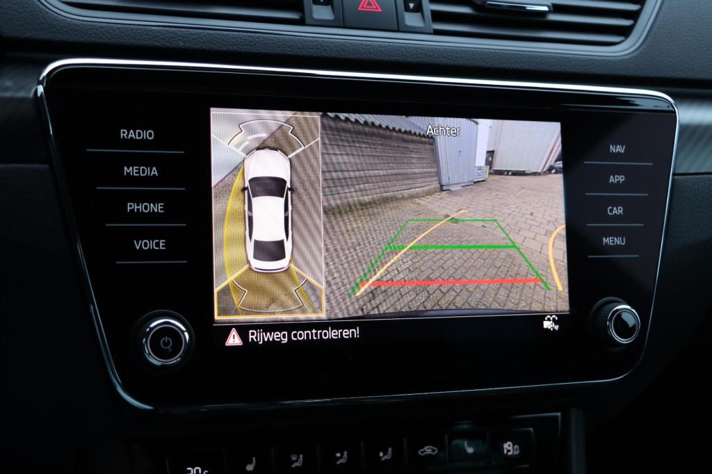 Skoda Superb 2.0 tsi 4x4 sportline business 280pk dsg7