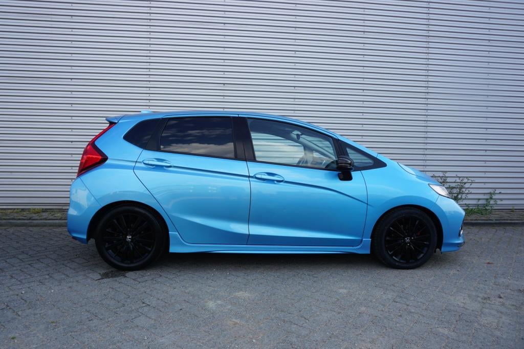 Honda Jazz 1.5 i-vtec dynamic airco / navi / cruise / stoelverw. / dab / ca
