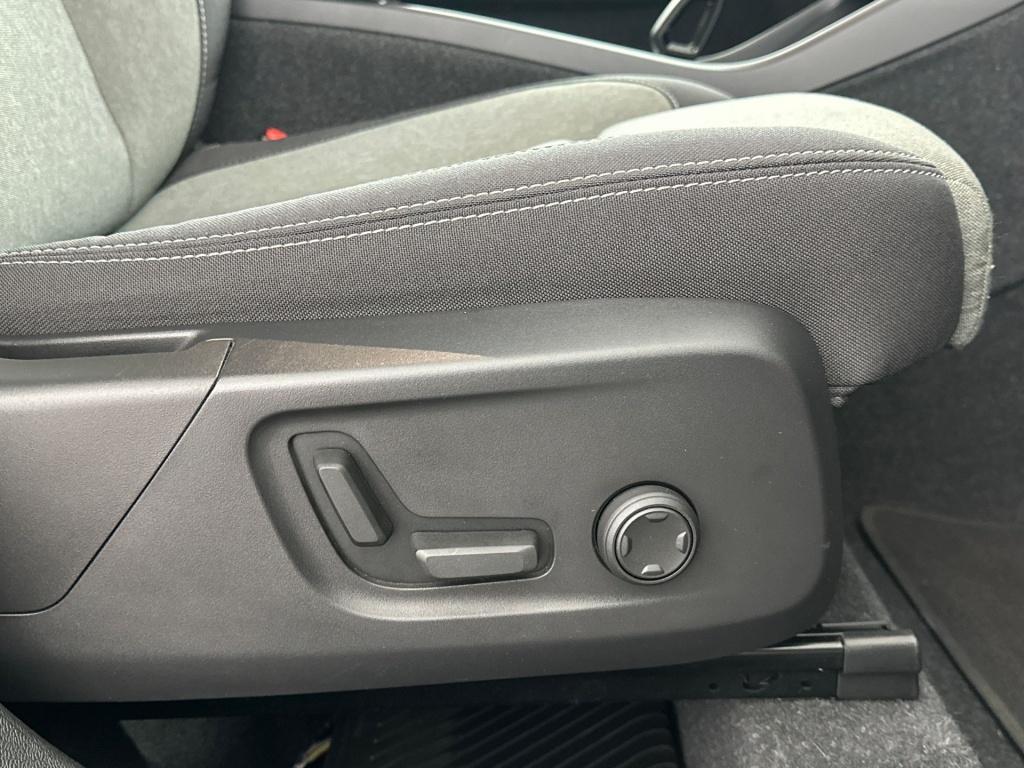 Volvo XC40 t5 262pk recharge r-design| camera| keyless| dab+