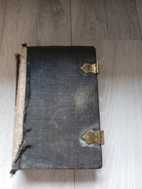 Oude bijbel uit 1942