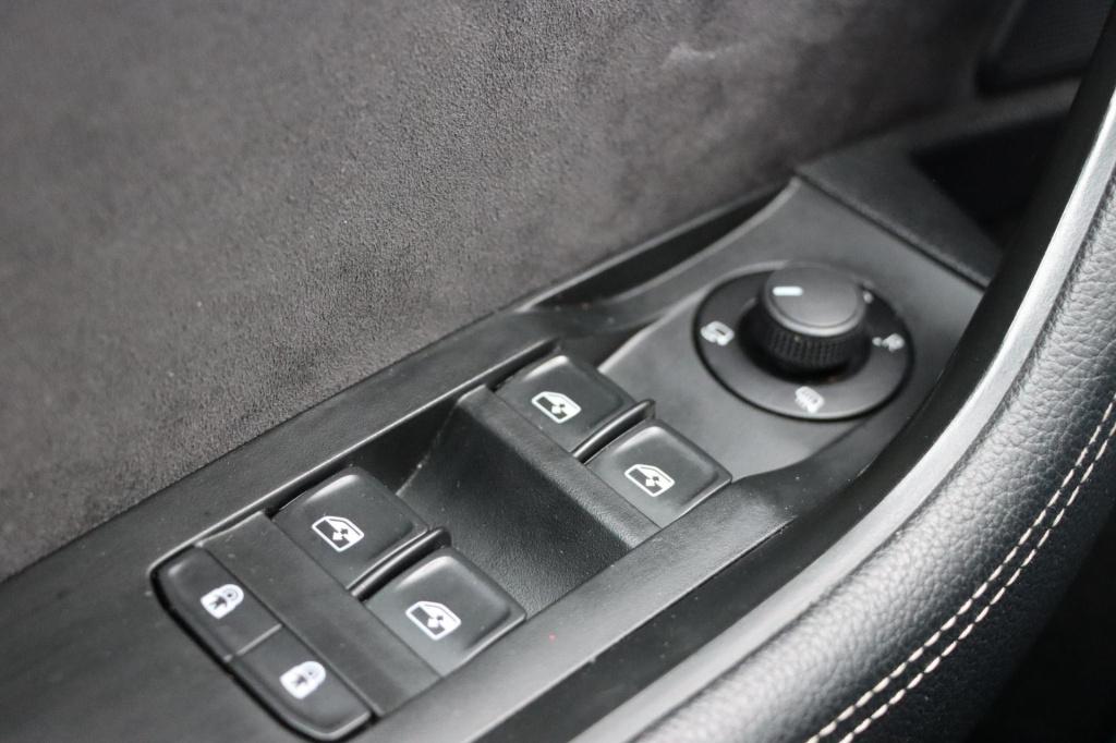 Skoda Superb combi 1.4 tsi iv sportline 218pk dsg6 | black style | memory s