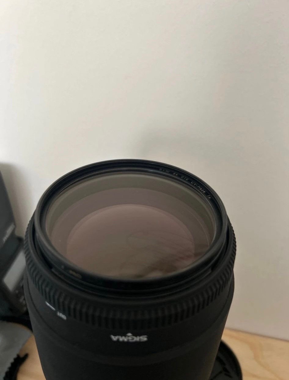 Sigma DG 150-500 mm 1:5-6.3 APO HSM lens, optical stabilizer.