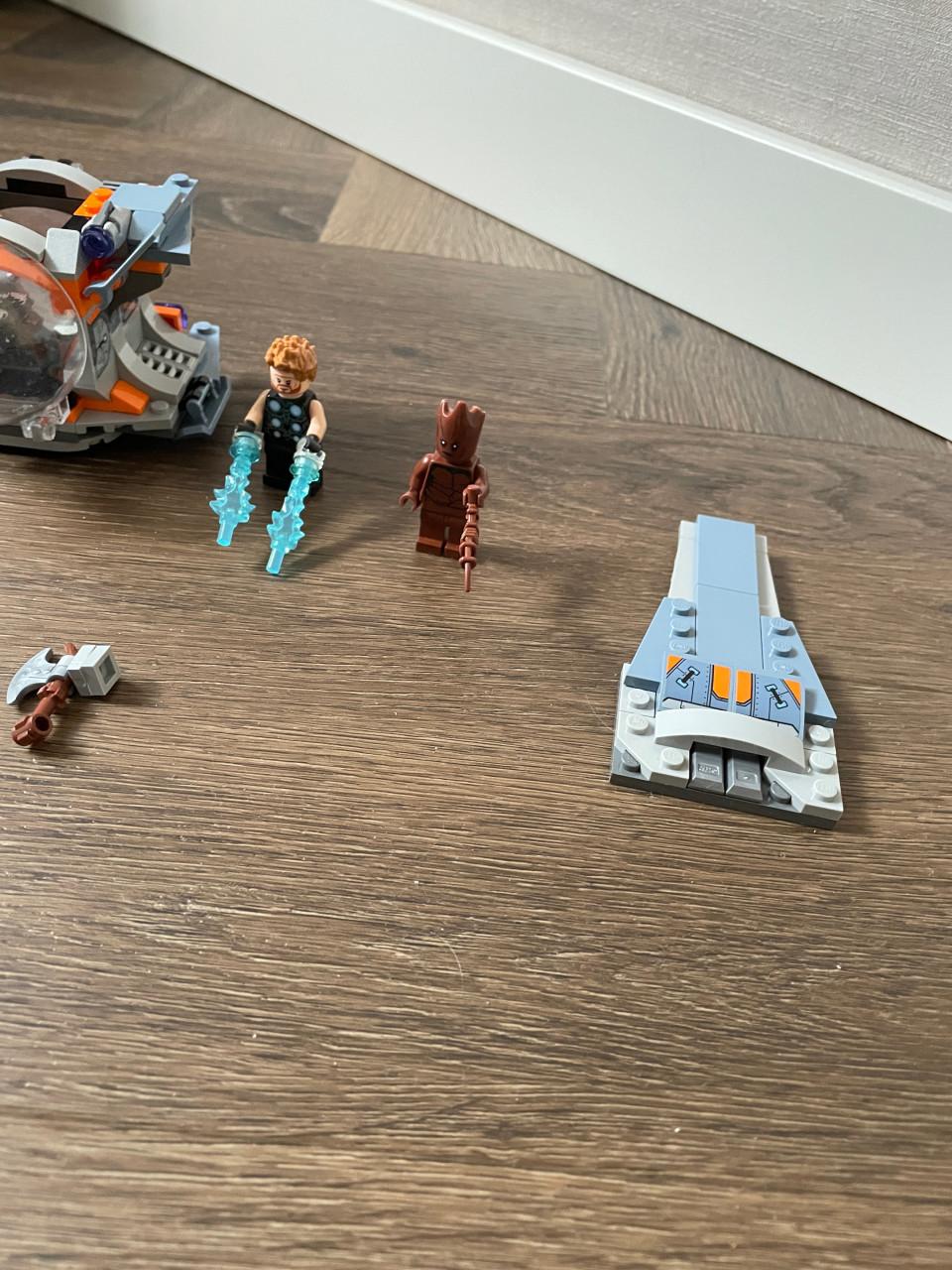 Lego Marvel: Thor's wapenzoektocht 76102
