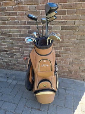 Golftas met clubs
