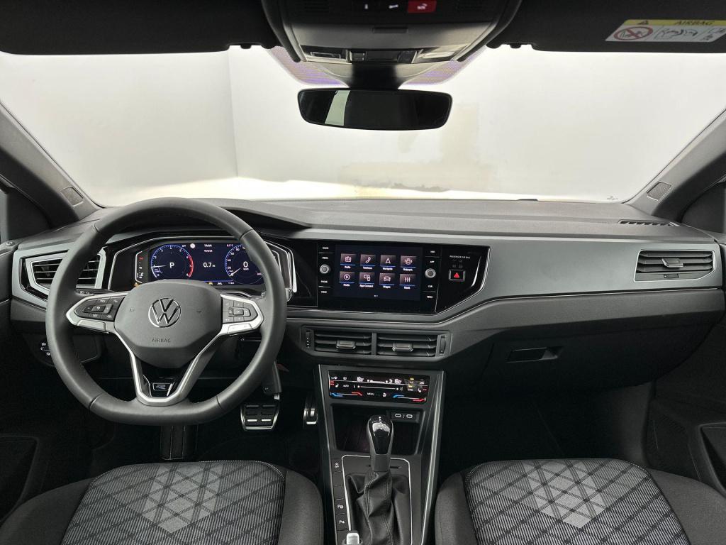 Volkswagen Polo r-line-edition 1.0 70 kw / 95 pk tsi hatchback 7 v