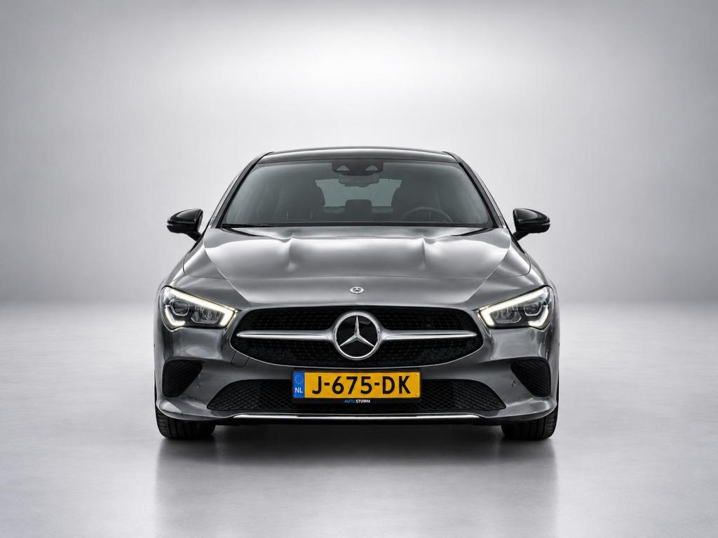 Mercedes-Benz Cla shooting brake 200 business solution luxury