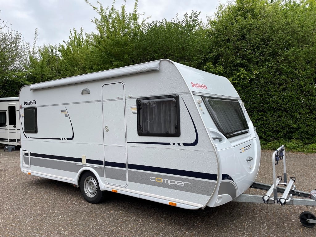 Dethleffs Camper 450 DB met mover