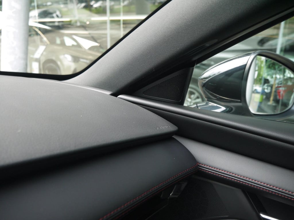 Mazda 3 2.5 e-skyactiv-g m hybrid 140 homura