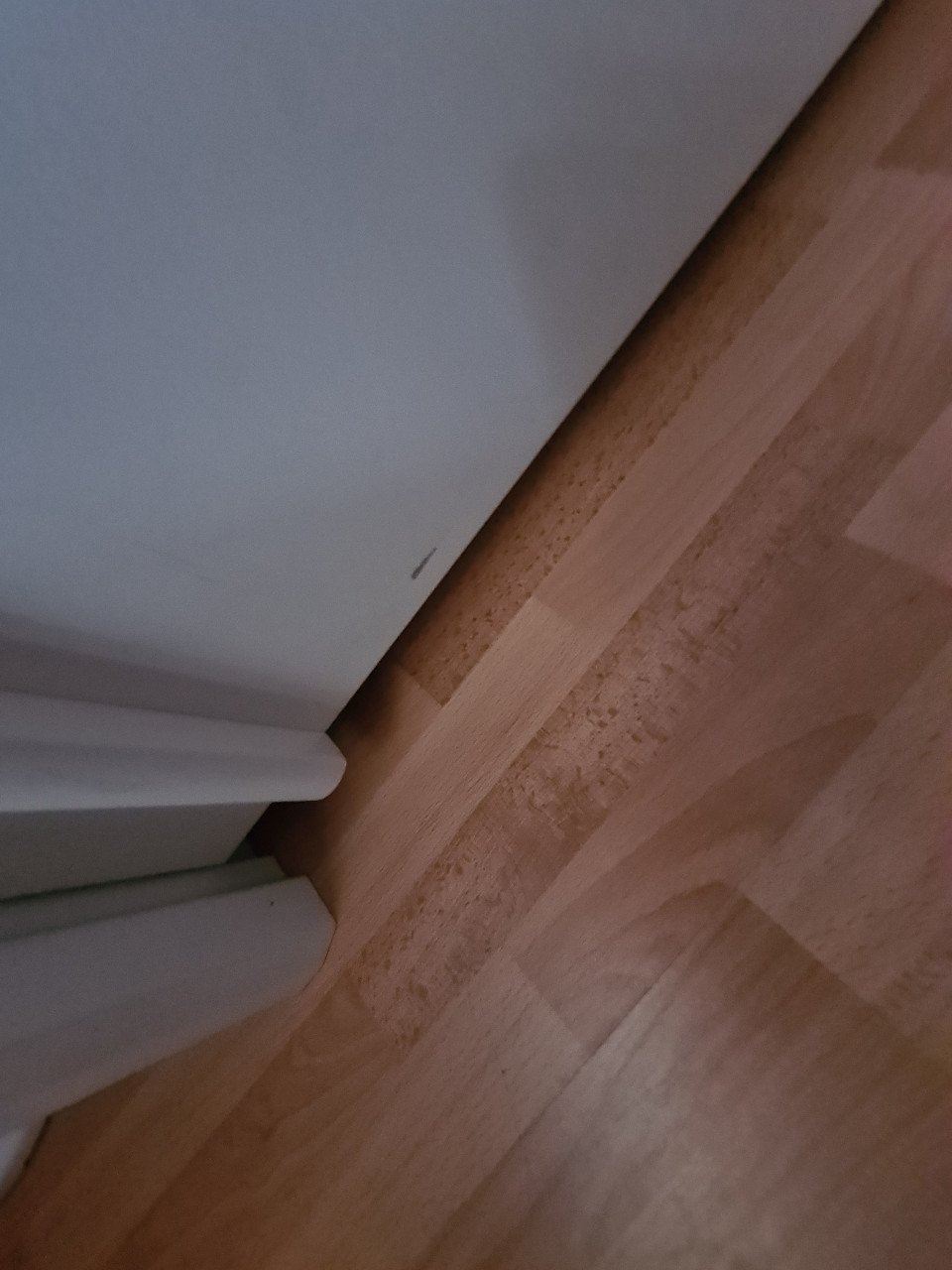 Bieden! Grote prachtige kledingkast wit met spiegel