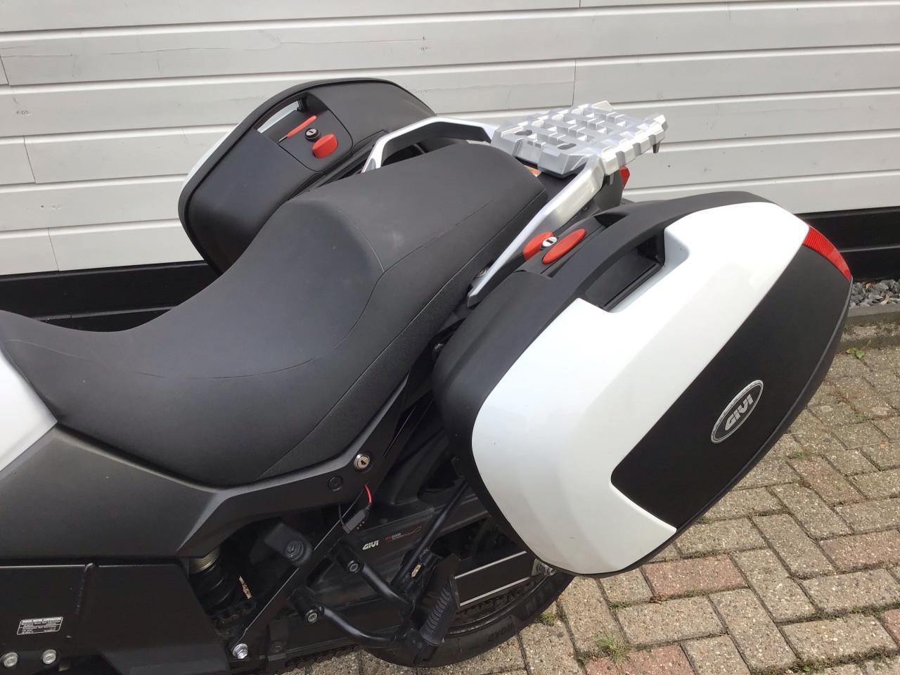 Mooie en complete Suzuki V-strom 650