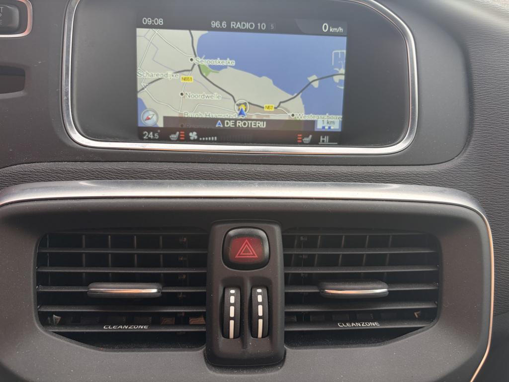 Volvo V40 cross country 2.0 t4 summum automaat | leer | trekhaak | styling 