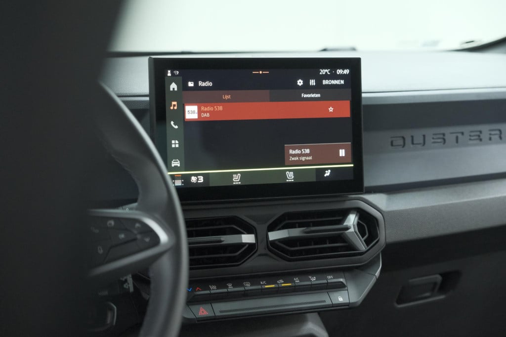 Dacia Duster mild hybrid 130 expression | camera | stoelverwarming | apple