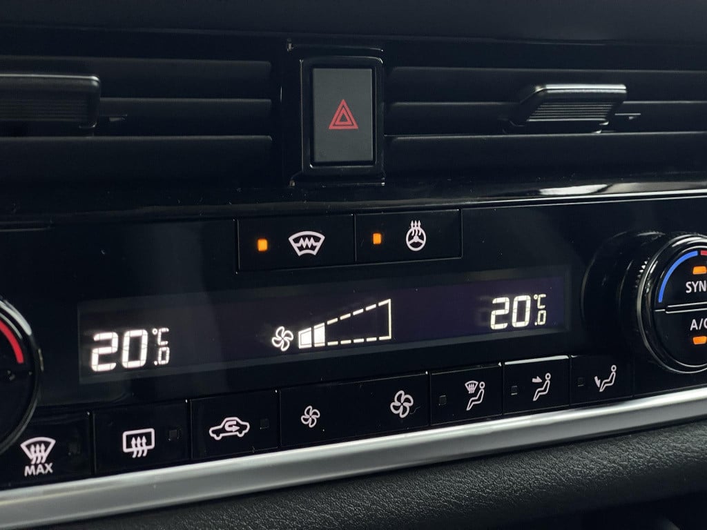 Nissan Qashqai 1.3 mhev xtronic n-connecta panoramadak + cold pack