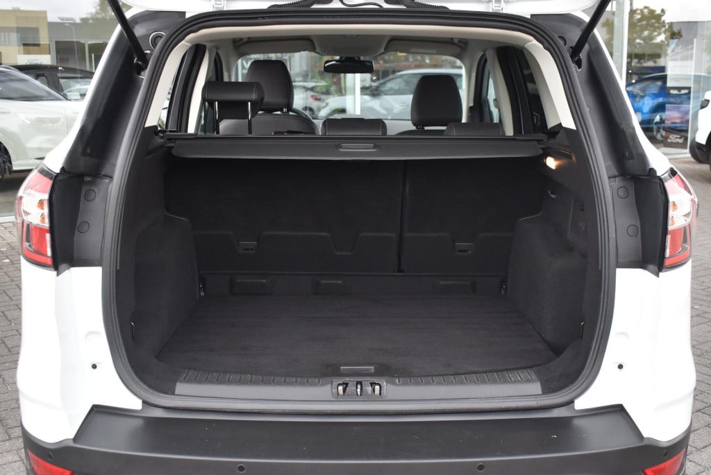 Ford Kuga 1.5 ecoboost titanium