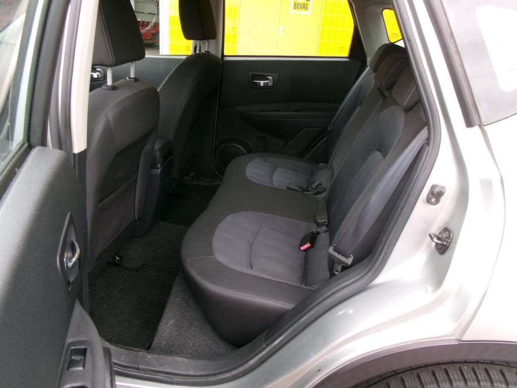 Nissan Qashqai 1.6 cvtc airco, cruise-contr., pdc, trekhaak